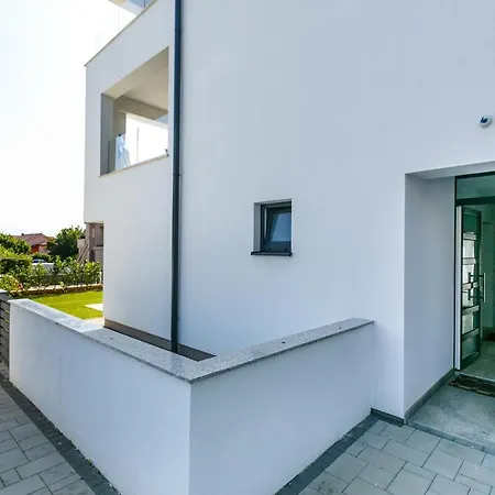 Apartament With Parking Space Vantacici, Krk - 20707 Malinska